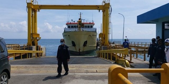 Seluruh Penumpang Kapal Di Pelabuhan Jangkar Terangkut, KSOP Panarukan Apresiasi Sinergi Antar Instansi