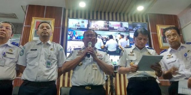 Proyek Kereta Cepat Dituding Kemenhub Jadi Sebab Banjir Tol Jakarta-Cikampek