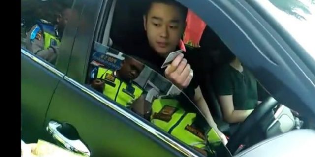 Kevin Kosasih, Pelajar Bawa Fortune Berplat Polri Bukan Anak-anak, Ia Layak Ditangkap Dan Ditahan