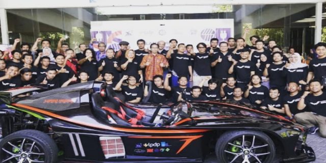 Keren, ITS Kembali Luncurkan Mobil Listrik : Lowo Ireng dan Limosin, Ini Kehebatannya