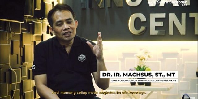 Nasib Angkot Surabaya, Machsus: Hidup Segan Mati Tak Mau Nasib Angkot Surabaya, Machsus: Hidup Segan Mati Tak Mau