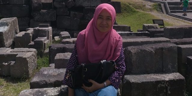 Implementasi HOTS Untuk Meningkatkan Kreatifitas Peserta Didik Dalam Materi Greeting Cards Implementasi HOTS Untuk Meningkatkan Kreatifitas Peserta Didik Dalam Materi Greeting Cards