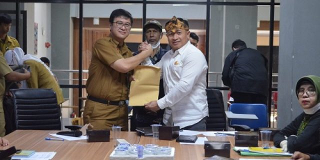 Masyarakat Bandung Menggugat: Masjid Cagar Budaya Dihancurkan, Diganti Bangunan Indomaret