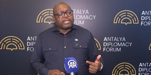 Menteri Luar Negeri Botswana Afrika: Mengincar peralihan energi terbarukan, menawarkan gerbang menuju investasi Afrika