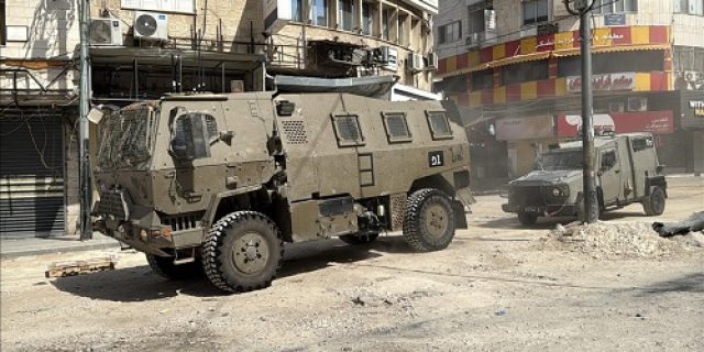 Australia meninjau kembali izin ekspor militer ke Israel