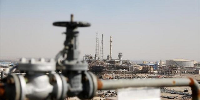 Harga minyak naik saat Israel bersiap untuk membalas Iran