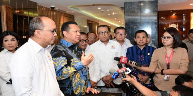 MPR RI dan KADIN Indonesia Teken MoU Sosialisasi Empat Pilar MPR RI