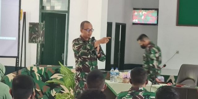 Kumdam V/Brawijaya Gelar Penyuluhan Hukum Untuk Prajurit Yonif 511/Badak Hitam