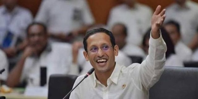 Kasus Chromebook dan Isu “Utang Budi” Jokowi kepada Nadiem Makarim