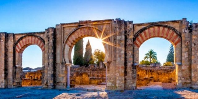Di Beranda Istana Alhambra (17 – Menangis di Madinah Azzahra)