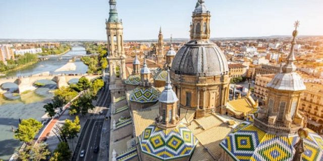 Di Beranda Istana Alhambra (30 – Berkunjung ke Zaragoza)