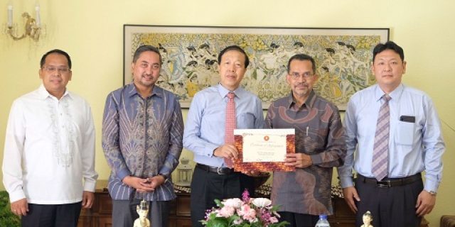 Indonesia Ambil Alih Keketuaan Komite ASEAN di Madrid