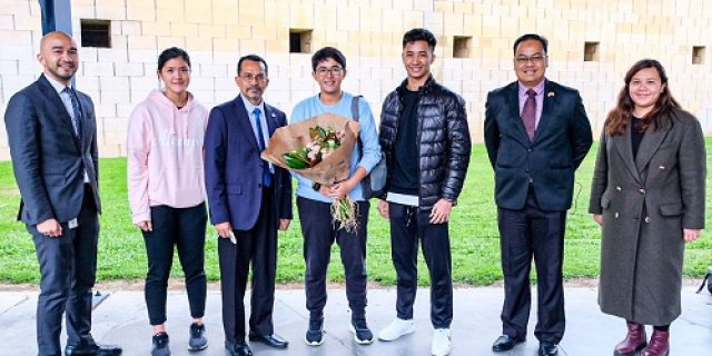 Atlet Bulutangkis Indonesia Pada Badminton World Championship Huelva Disambut Dubes Dr.Muhammad Najib