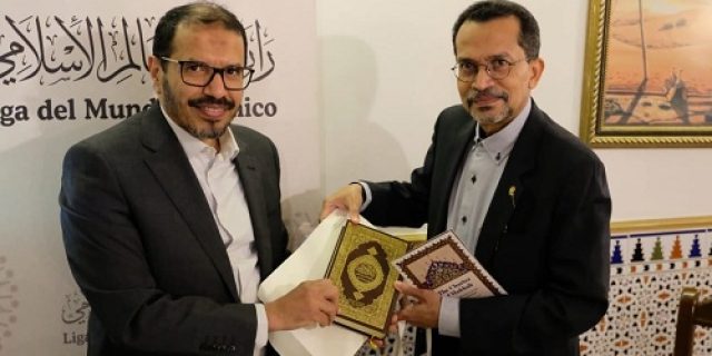 Hadiri Undangan Buka Puasa Imam Masjid Terbesar di Madrid