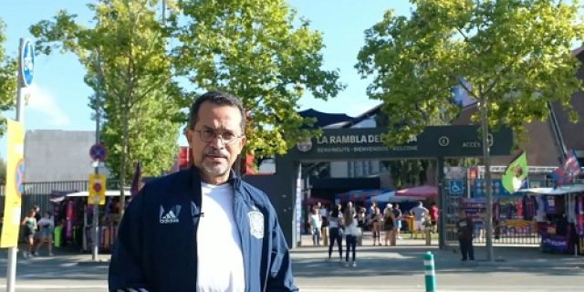Mengunjungi Markas Barça di Barcelona Mengunjungi Markas Barça di Barcelona