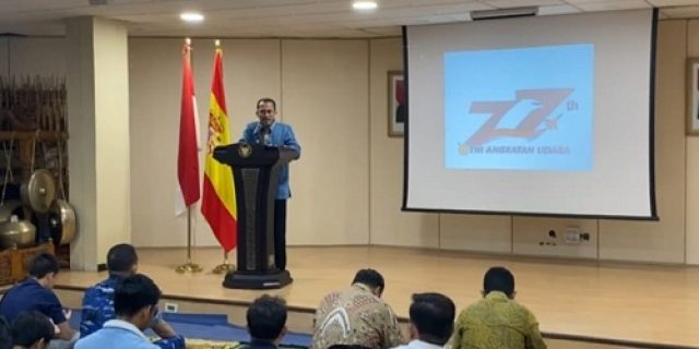 Ceramah Dubes Muhammad Najib: Puasa Meningkat IQ, EQ, dan SQ Ceramah Dubes Muhammad Najib: Puasa Meningkat IQ, EQ, dan SQ