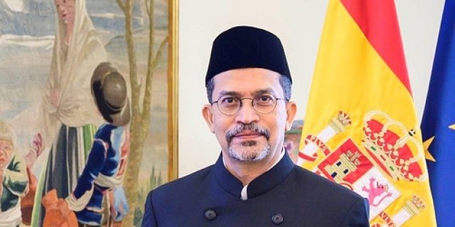 Novel Muhammad Najib, “Bersujud Diatas Bara”(Seri-55): Punya Anak Dokter