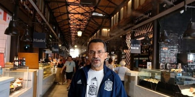 Mencicipi Makanan di Food Court Mercado de San Miguel di Kota Madrid