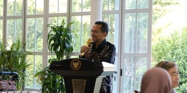 Pemenang Sayembara Bertemu Youtuber Idolanya Di Wisma Duta Madrid Pemenang Sayembara Bertemu Youtuber Idolanya Di Wisma Duta Madrid