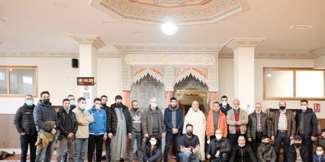 Dubes RI dan Rombongan Disambut Gembira Warga Muslim Segovia