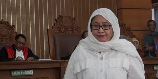 Nanik S Deyang: Lembaga Survey