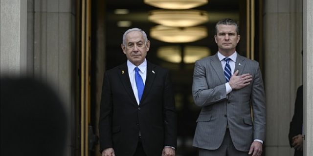 Menteri Pertahanan AS mengatakan Pentagon “siap mempertimbangkan semua opsi” untuk Gaza setelah pernyataan Trump