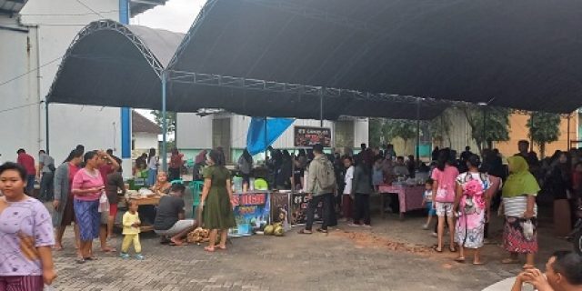 Pemuda Ngadirejo Bangkitkan Pemberdayaan Ekonomi Melalui “Street Food Ramadhan 2023”