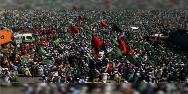 Lihatlah Kerusuhan Politik Yang Terjadi di Pakistan