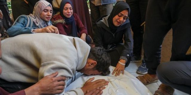 Israel membunuh hampir 900 orang sejak melanggar gencatan senjata Gaza Israel membunuh hampir 900 orang sejak melanggar gencatan senjata Gaza