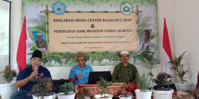 Santri Menanam 1000 Pohon Berlanjut Deklarasi Media Center Raudlatul Iman