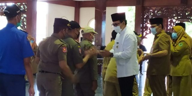 Hari Pertama Masuk Kerja Setelah Libur Lebaran, Bupati Pamekasan Ajak ASN Kerja Ekstra Ordinary