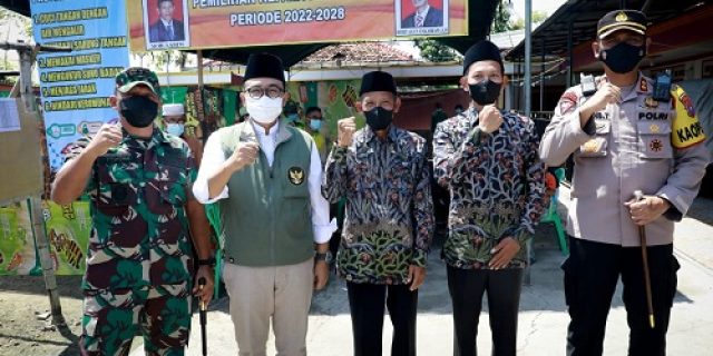 Bupati Baddrut Tamam Menyebut Pelaksanaan Pilkades Serentak 2022 Sukses Bupati Baddrut Tamam Menyebut Pelaksanaan Pilkades Serentak 2022 Sukses