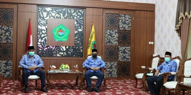 Sekda Pamekasan Pimpin Vidcom Penandatanganan Kemitraan PMA/PMDN Dengan UMKM
