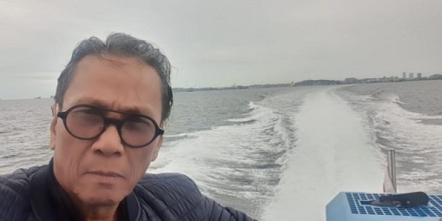 Polemik Rencana Ekspor Pasir Laut, Herry Tousa: Kami Mendukung Asalkan dengan Kajian Matang dan Tidak Buru-buru Cabut Moratorium Polemik Rencana Ekspor Pasir Laut, Herry Tousa: Kami Mendukung Asalkan dengan Kajian Matang dan Tidak Buru-buru Cabut Moratorium