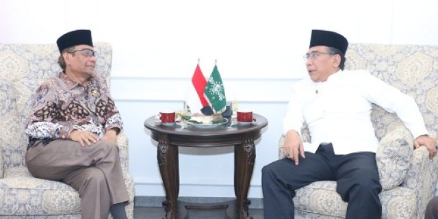 Bertemu Ketum PBNU, Mahfud MD Sebut Politik Inspiratif di Pemilu 2024