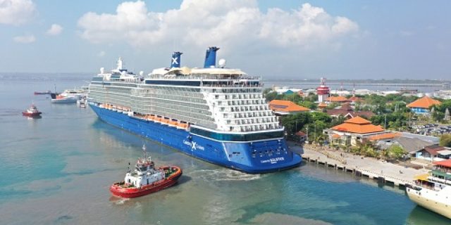 Pelindo Regional 3 Sukses Sandarkan Cruise Jumbo Berukuran 317 Meter, Cruise Celebrity Solstice
