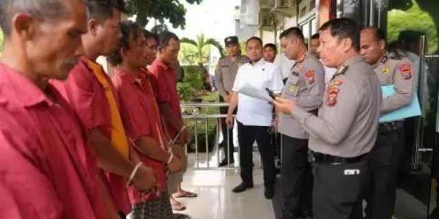 CERI Dukung Polda Sumut Usut Tuntas Otak Pelaku Pencurian Sawit Di Kebun Milik PTPN IV CERI Dukung Polda Sumut Usut Tuntas Otak Pelaku Pencurian Sawit Di Kebun Milik PTPN IV
