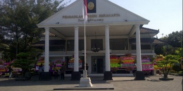 Gugatan Terbaru: Kenapa AKUI Ajukan Gugatan CLS Soal Ijasah Jokowi?
