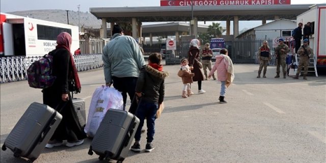 PBB: Lebih dari 50.000 warga Suriah kembali ke rumah dari negara-negara tetangga selama 3 minggu terakhir