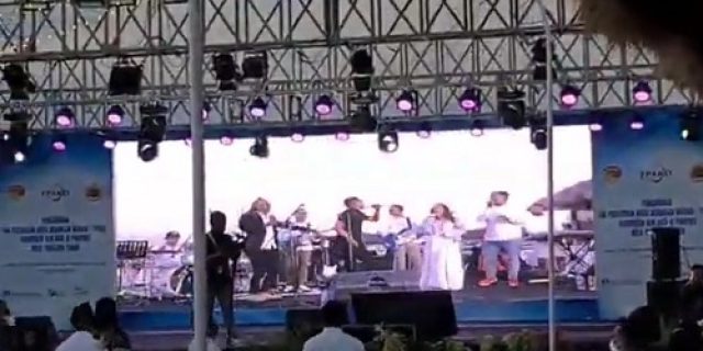 Viral, Saat PPKM Konser Musik Dipinggir Pantai, Dihadiri Gubernur NTT Viral, Saat PPKM Konser Musik Dipinggir Pantai, Dihadiri Gubernur NTT
