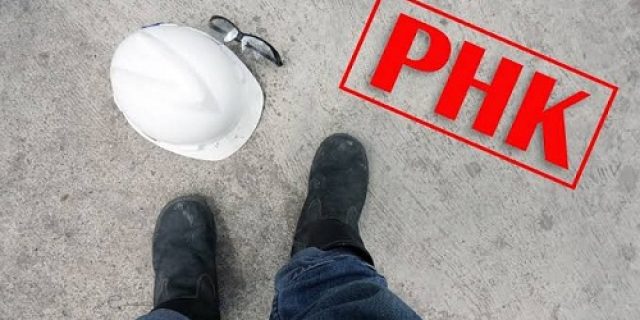 Kita Menyaksikan Ribuan Orang Di PHK