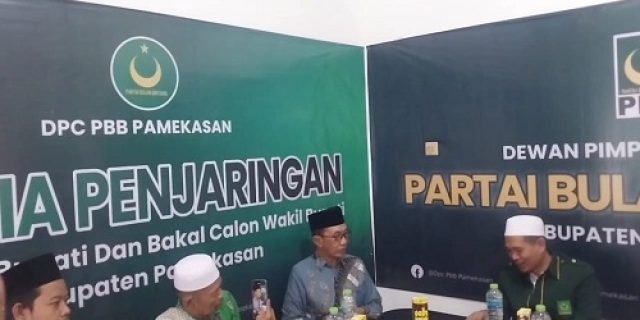 KH.Kholilurrahman Ambil Formulir Pendaftaran Bacabup di Kantor DPC PBB Pamekasan