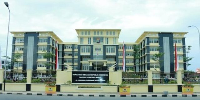 Forum Advokat Untuk Perlindungan Profesi (FAPP) Minta Polda Sumbar Lepas Advokat LBH Padang dan Organisasi Sipil Yang Ditahan Forum Advokat Untuk Perlindungan Profesi (FAPP) Minta Polda Sumbar Lepas Advokat LBH Padang dan Organisasi Sipil Yang Ditahan