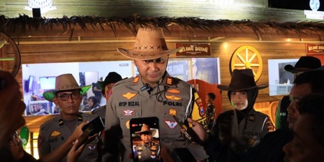 Lokasi Strategis, Pos Pelayanan Nataru Polres Tuban Angkat Tema Cowboy dan Sheriff Siap Manjakan Pengunjung