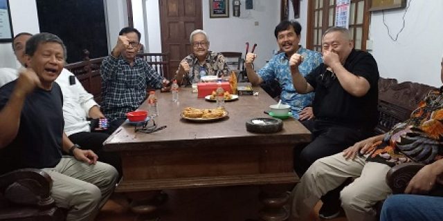 Rocky Gerung: Poros Perubahan Harus Bangkit Melawan Oligarki Yang Ugal-ugalan