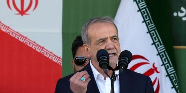 Presiden Iran mengalami luka ringan saat lolos dari serangan Israel Presiden Iran mengalami luka ringan saat lolos dari serangan Israel