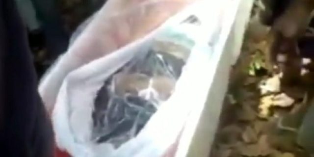 Heboh, Video Viral: Sakit Jantung Divonis Kena Covid, Peti Dibuka, Ee… Jenasah Masih Berseragam, Tidak Dikafani!!