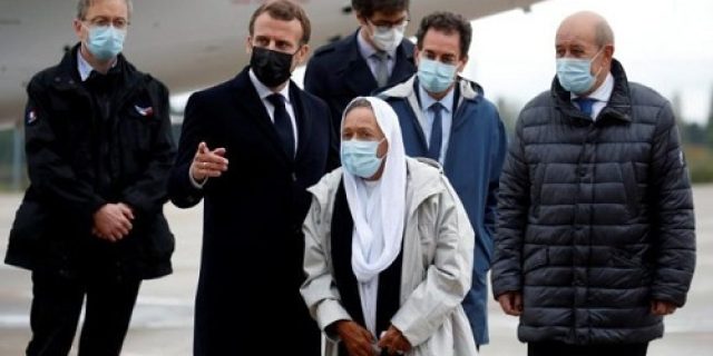 Heboh, Relawan Perancis Jadi Mualaf, Ajak President Perancis Masuk Islam