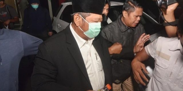 KPK OTT Bupati Sidoarjo Jawa Timur, Terkait Pengadaan Barang Dan Jasa