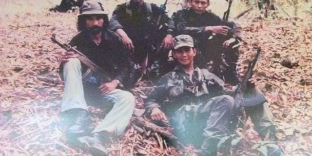 Yusuf Makan Sepiring Berdua Dengan Prabowo Saat Berperang Di Hutan Yusuf Makan Sepiring Berdua Dengan Prabowo Saat Berperang Di Hutan